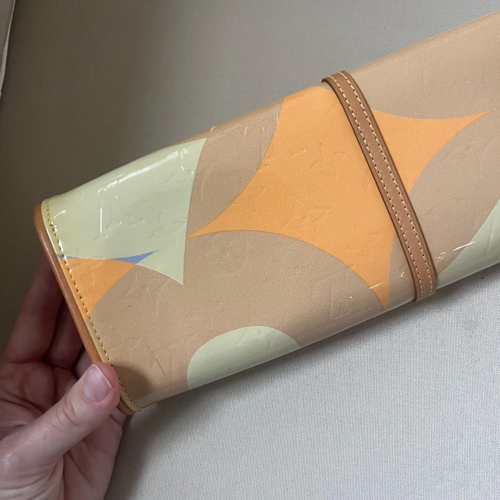 Authentic Louis Vuitton Monogram Vernis Fleurs Pochette (Rare color palette!) - Picture 7 of 13